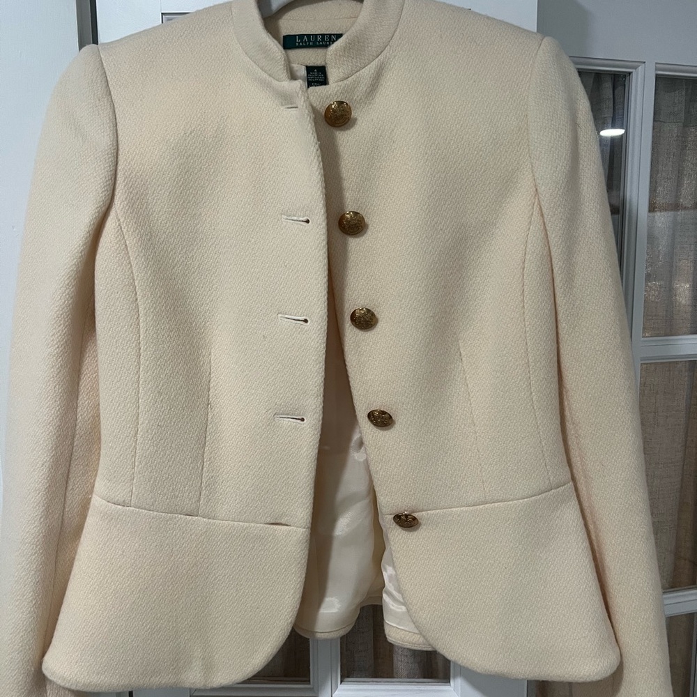 Lauren Ralph Lauren Wool-
Blend Peplum Blazer (Cream, Size 4)